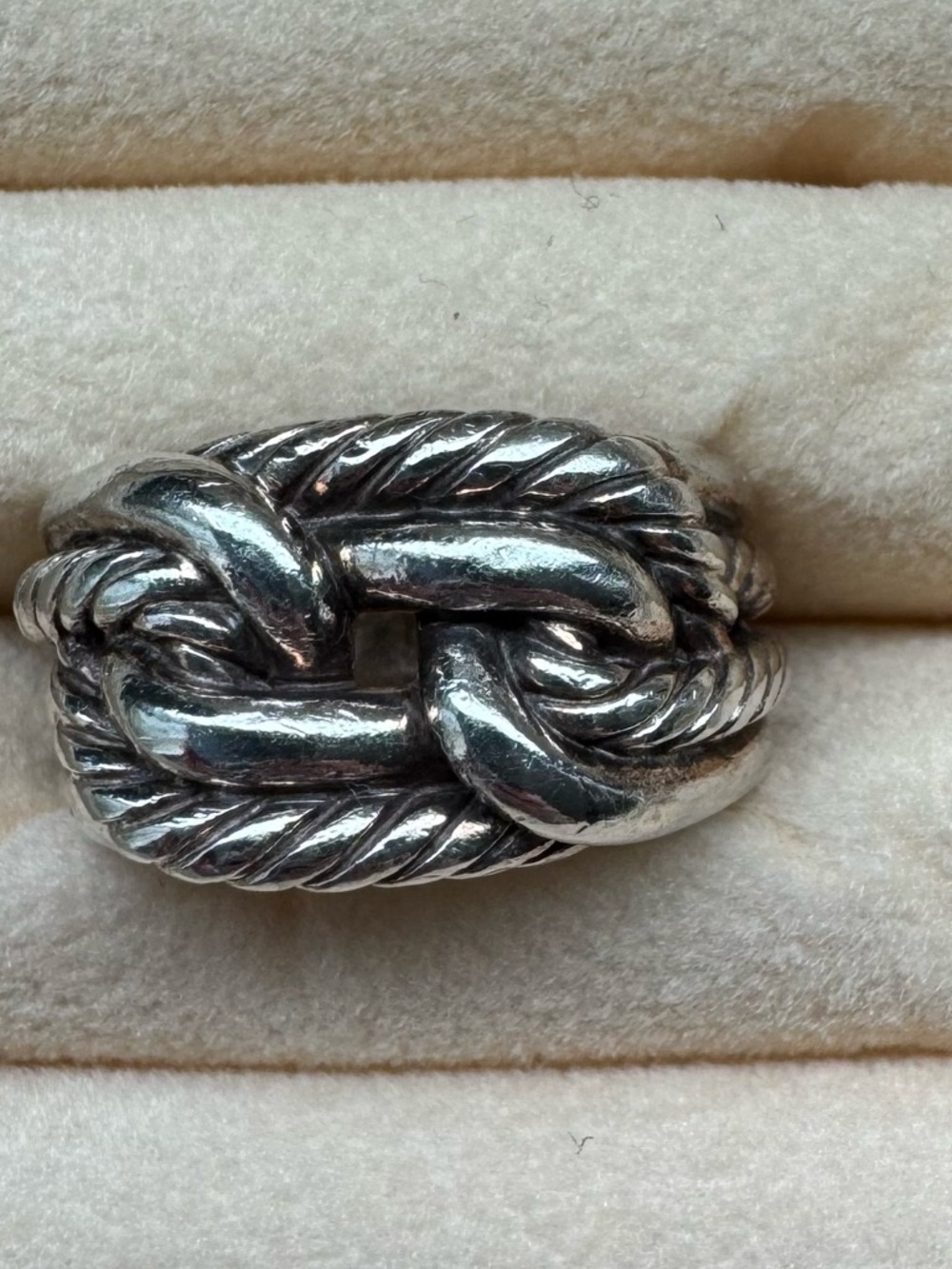 David Yurman labyrinth knot ring